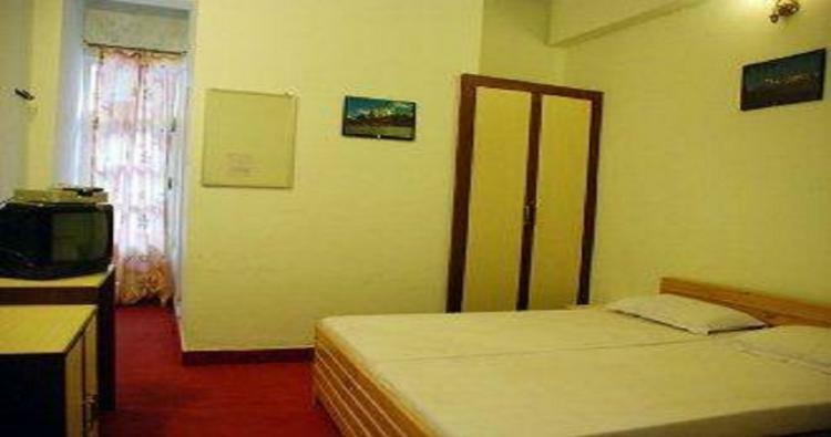 Hotel Bhagat Chamoli Habitación foto